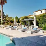 Casa Dina